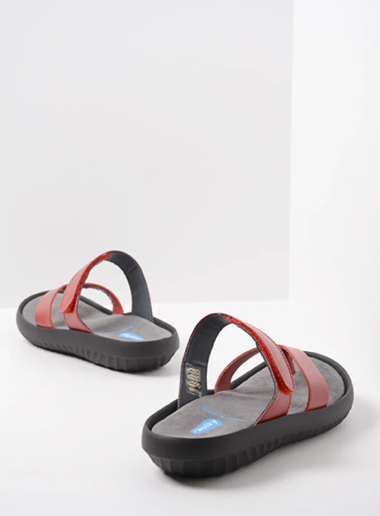 Wolky Slippers 00880 Tahiti 31500 rood leer