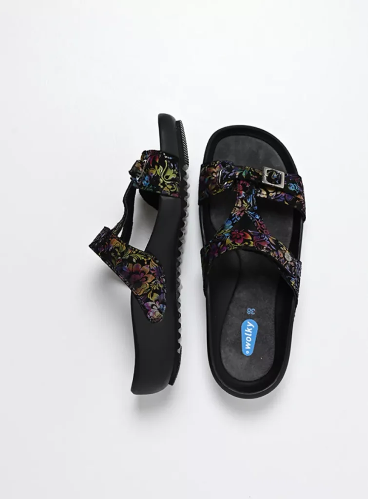 Wolky Slippers 01000 O'Connor 48999 zwart/multi flower nubuck