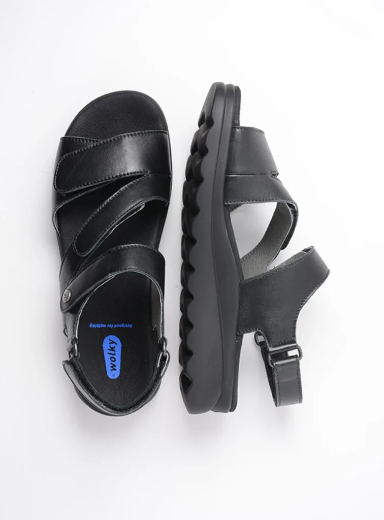 Wolky Sandalen 01526 Yard 50000 zwart leer