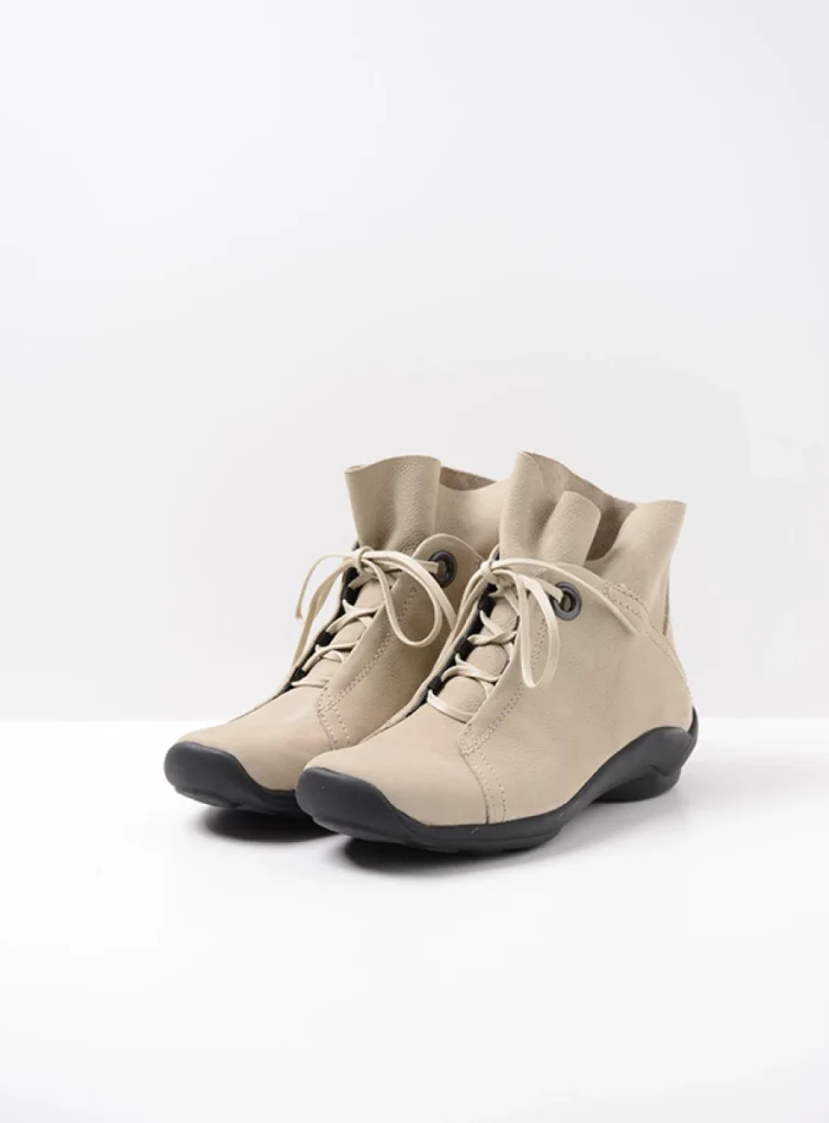 Wolky Hoge veterschoenen 01657 Diana 11125 safari nubuck