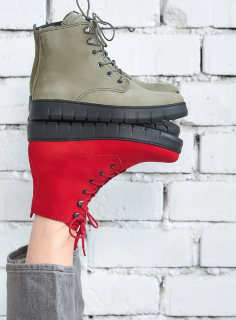 Wolky Hoge veterschoenen 02377 New Wave 10500 rood nubuck