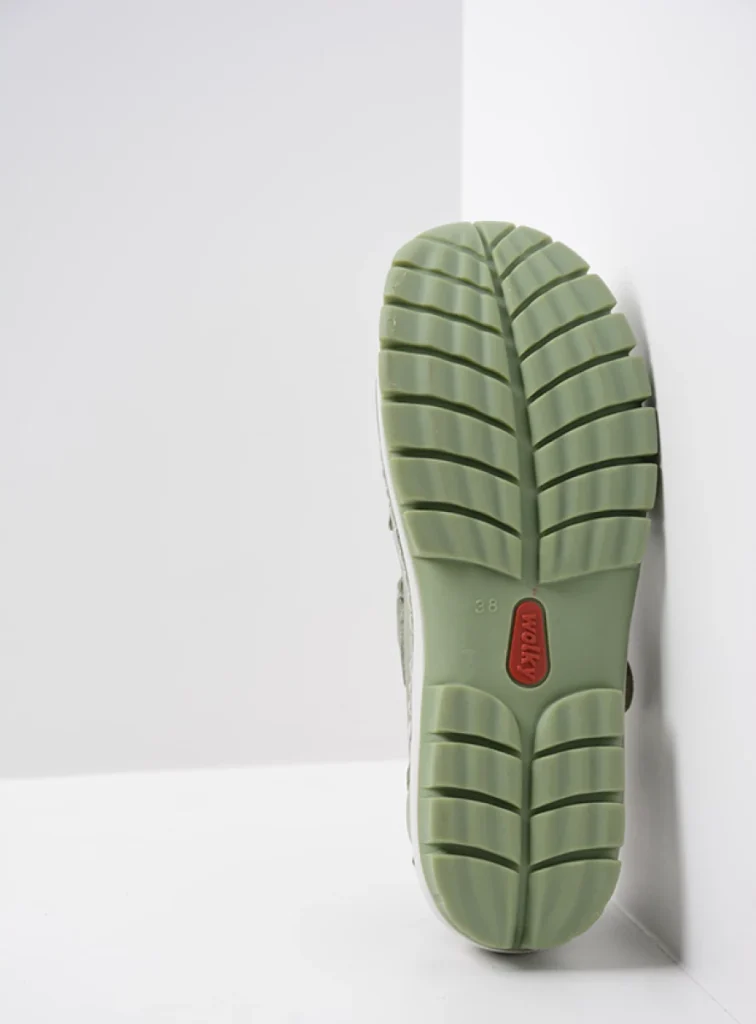 Wolky Comfortschoenen 04703 Move 35704 lichtgroen leer