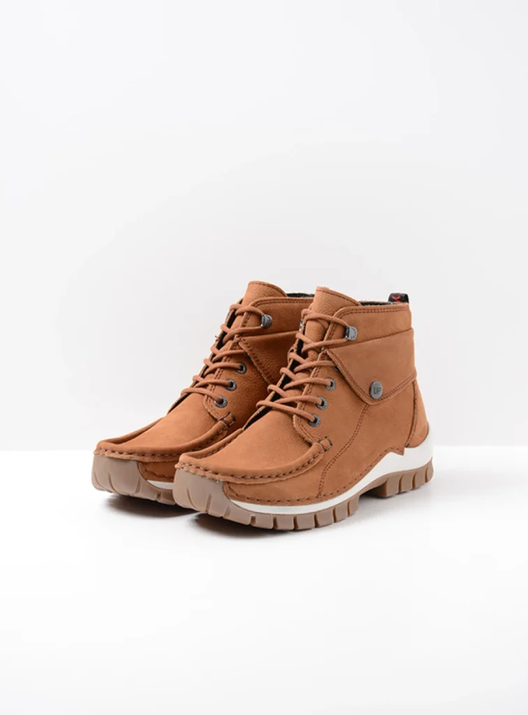 Wolky Hoge veterschoenen 04725 Jump 11430 cognac nubuck