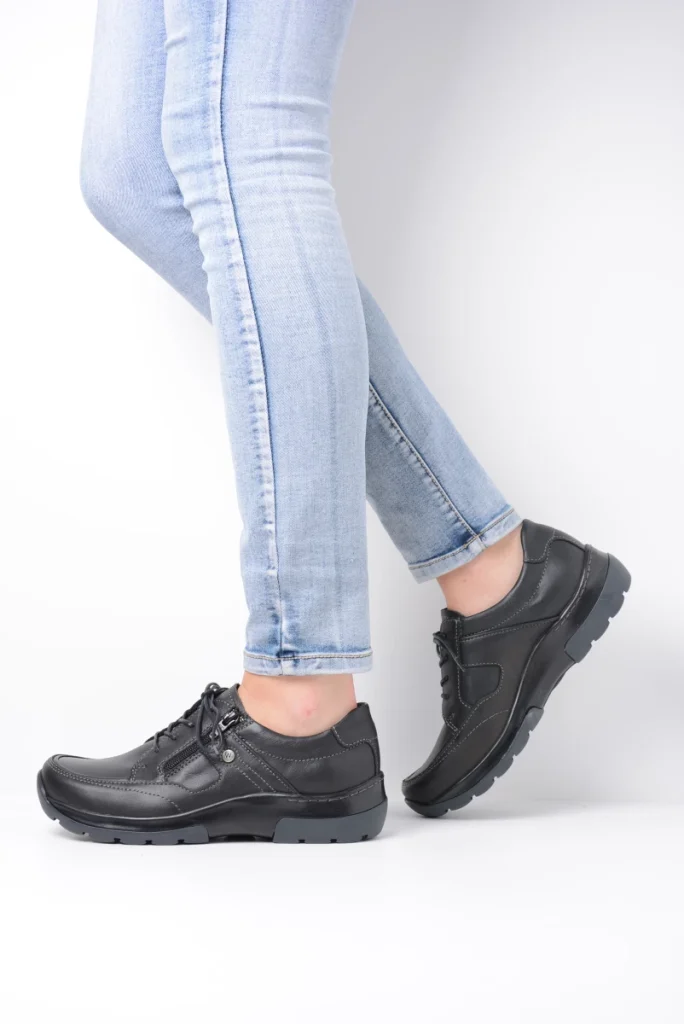 Wolky Veterschoenen 05890 Ozark 24000 zwart leer