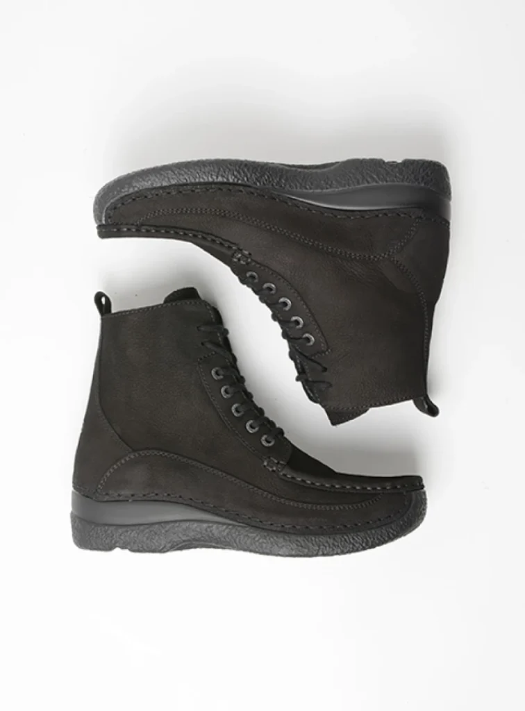 Wolky Hoge veterschoenen 06201 Roll Boot 11000 zwart nubuck