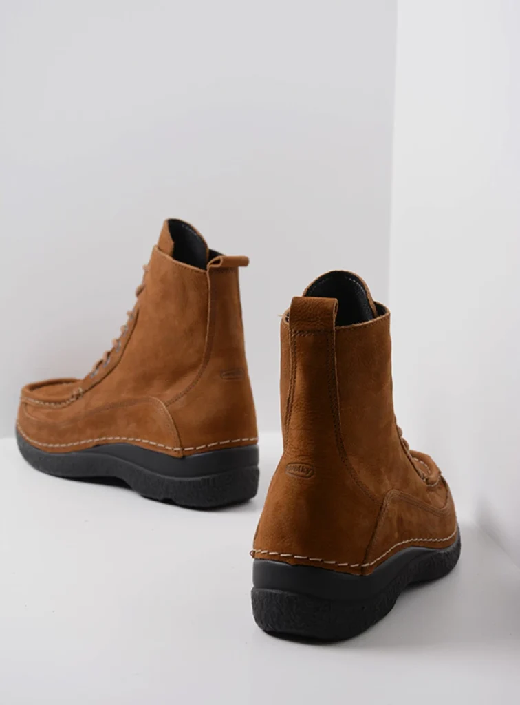 Wolky Hoge veterschoenen 06201 Roll Boot 11430 cognac nubuck