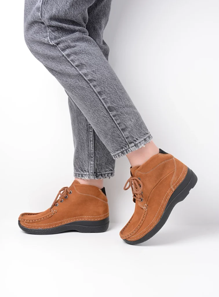 Wolky Hoge veterschoenen 06242 Roll Shoot 11430 cognac nubuck