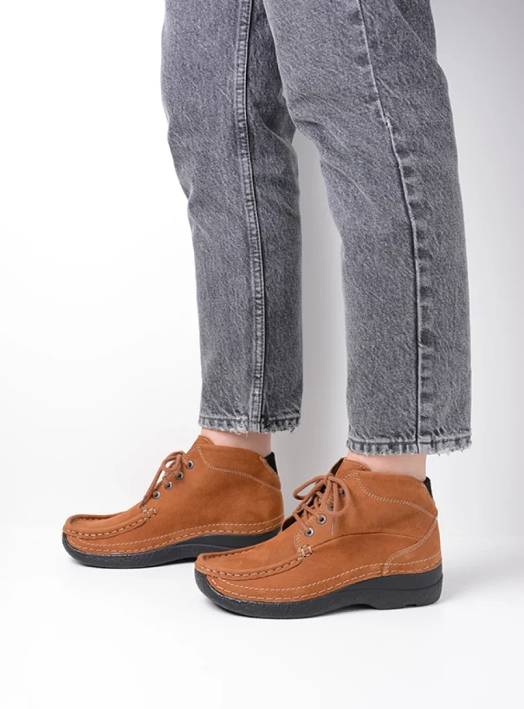 Wolky Hoge veterschoenen 06242 Roll Shoot 11430 cognac nubuck