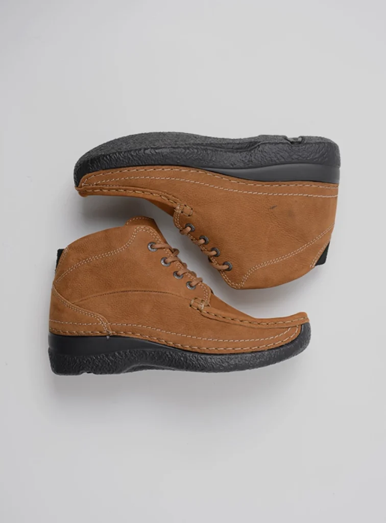 Wolky Hoge veterschoenen 06242 Roll Shoot 11430 cognac nubuck