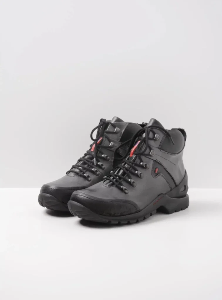 Wolky Hoge veterschoenen 06500 City Tracker WP 30210 antraciet leer