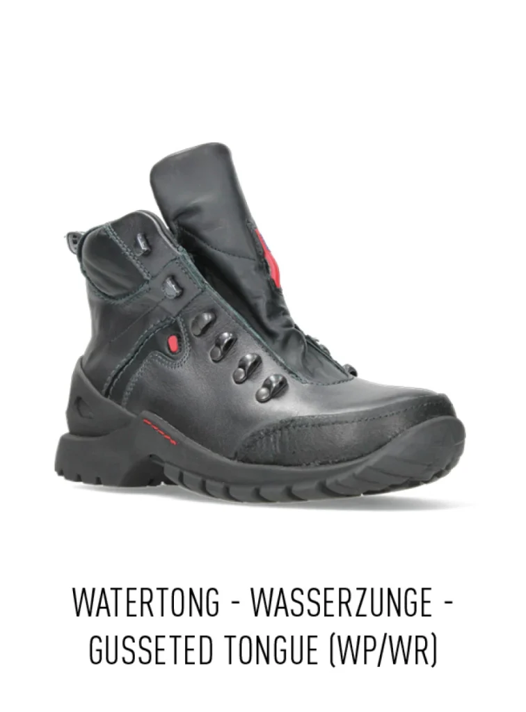 Wolky Hoge veterschoenen 06500 City Tracker WP 30210 antraciet leer