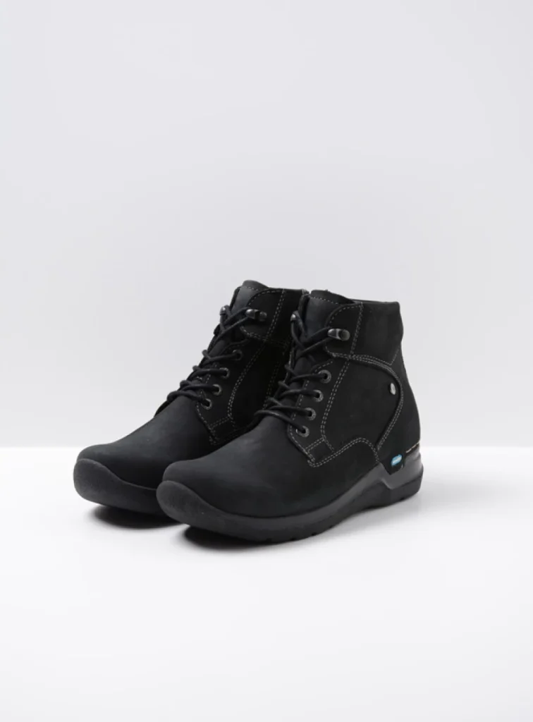 Wolky Hoge veterschoenen 06616 Whynot HV 16000 zwart nubuck