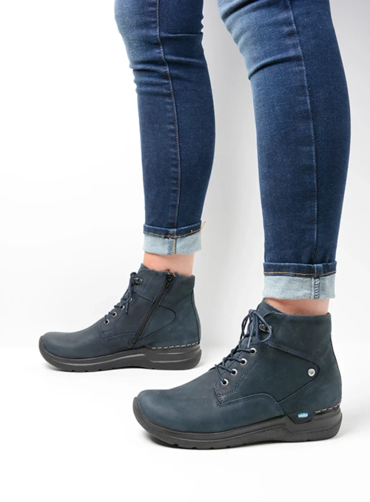 Wolky Hoge veterschoenen 06616 Whynot HV 16800 blauw nubuck