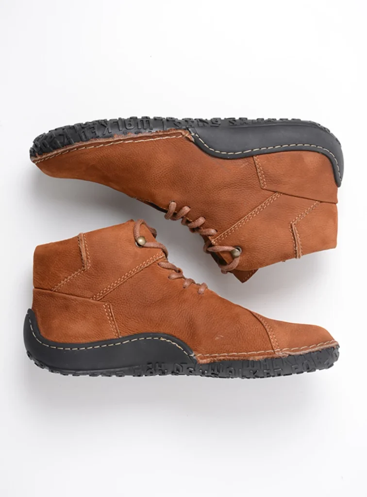 Wolky Hoge veterschoenen 08361 Mokola 11430 cognac nubuck